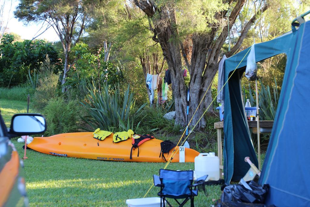Russell-Orongo Bay Holiday Park Экстерьер фото